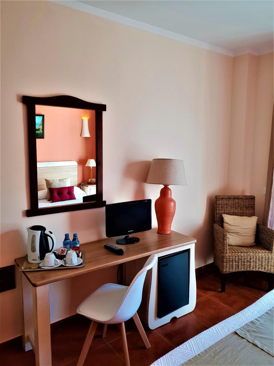 אגווה אמרגה Hotel Las Calas מראה חיצוני תמונה